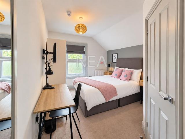 Room for rent in Caversham, Reading