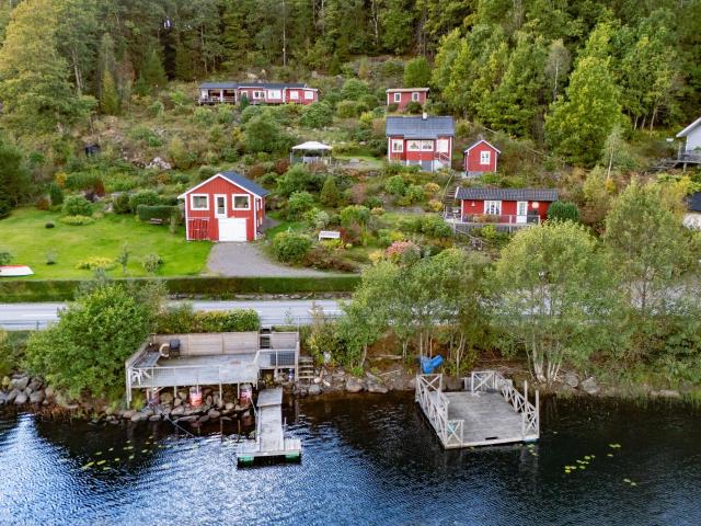 Hus till salu i Hällingsjö, Västra Götaland