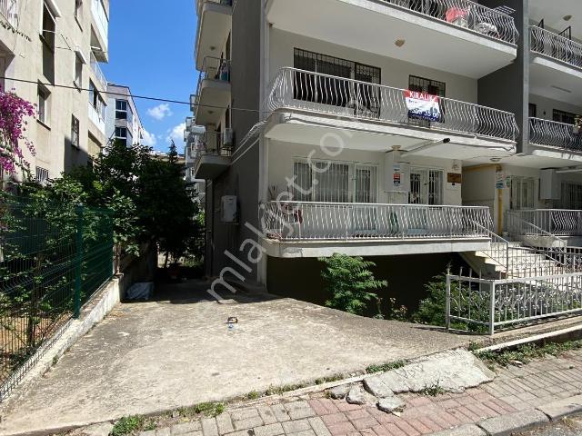 Karabağlar, İzmir içerisinde kiralık mülk