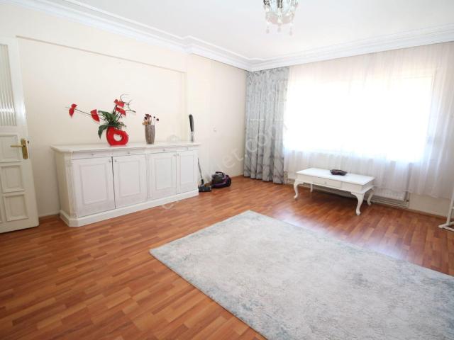 Karabağlar, İzmir içerisinde satılık mülk
