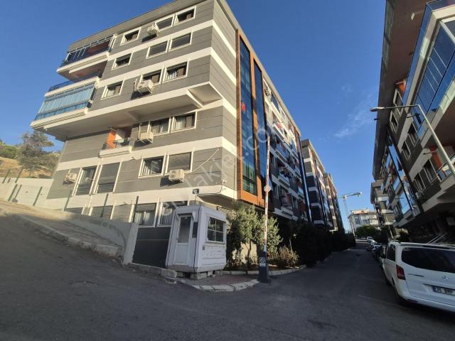 Karabağlar, İzmir içerisinde satılık mülk