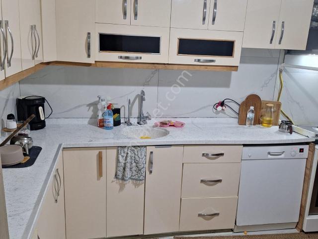 Karabağlar, İzmir içerisinde satılık mülk