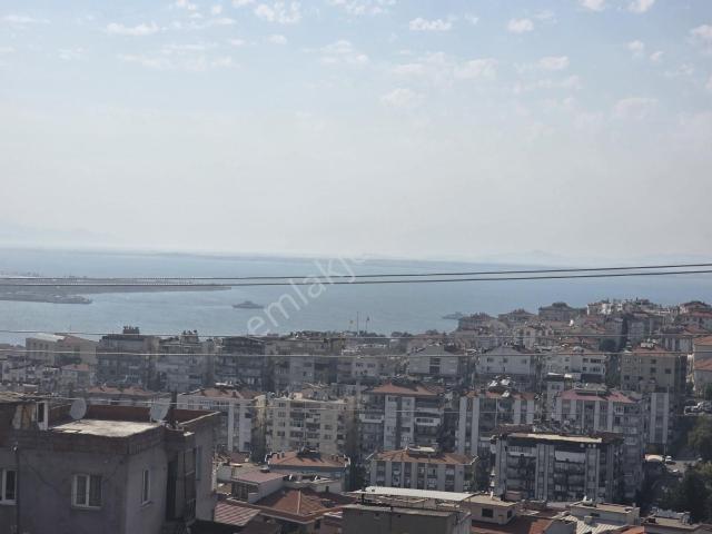 Karabağlar, İzmir içerisinde satılık mülk