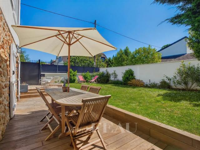Maison vente à Nanterre, Garches