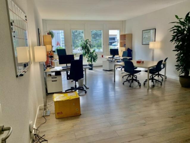 Büro mieten in Préverenges, Waadt
