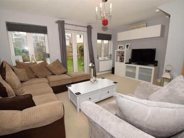 House for rent in Greenhithe, Dartford