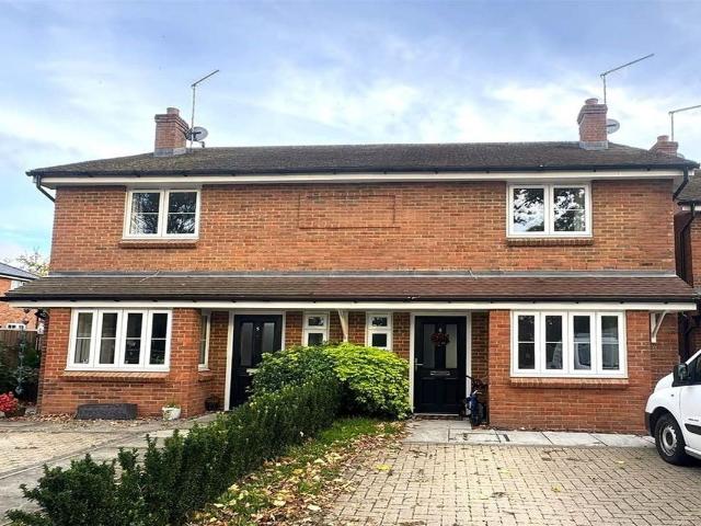 House for rent in Mannings Heath, Horsham
