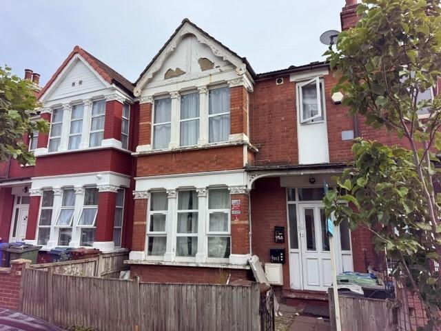 Apartment for rent in Lane, Greater London