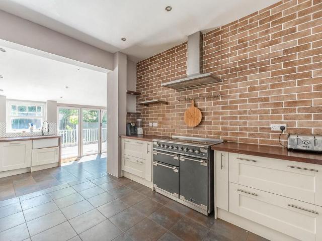 House for rent in Lane, Greater London