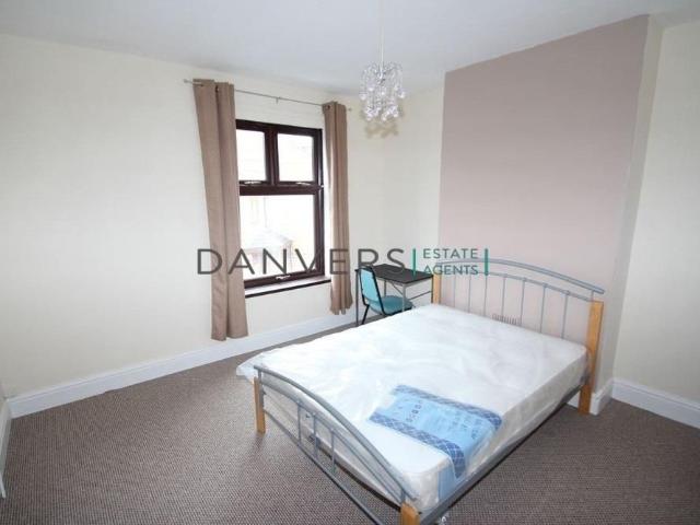 House for rent in West End, Old Wharf