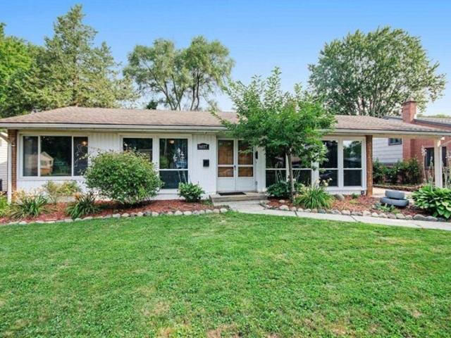 House for sale in Clinton Township