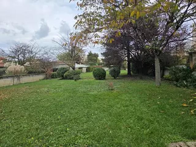 Terrain vente à France métropolitaine, Vaulx-en-velin