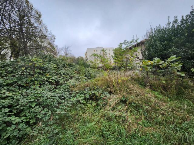 Terrain vente à France métropolitaine, Vaulx-en-velin