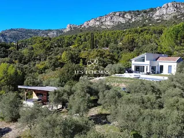Maison vente à Aix-en-Provence, Vauvenargues