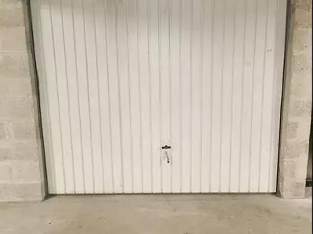 Garage vente à Vaux-le-Pénil, Seine-et-Marne