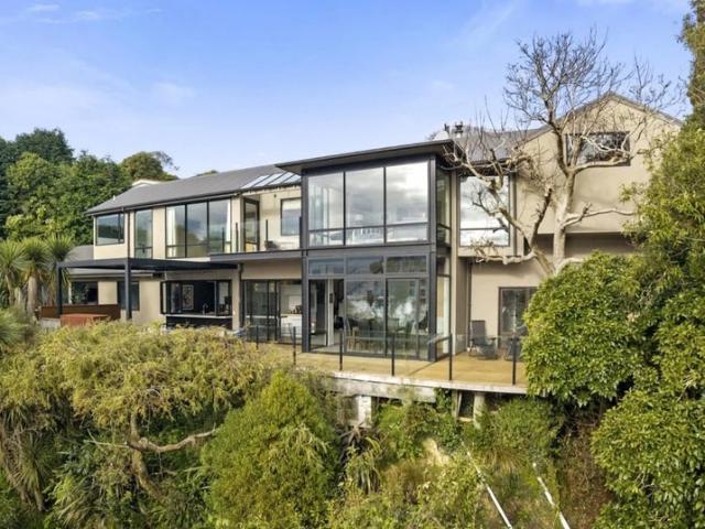 House for rent in Otakou