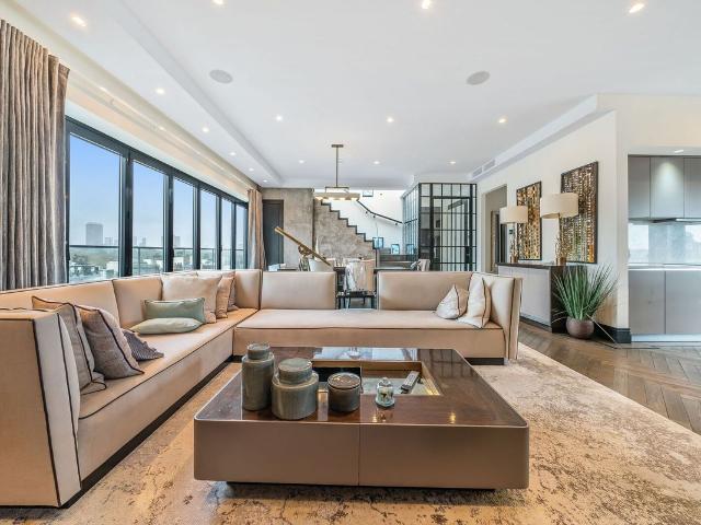 Apartment for rent in Victoria, Greater London