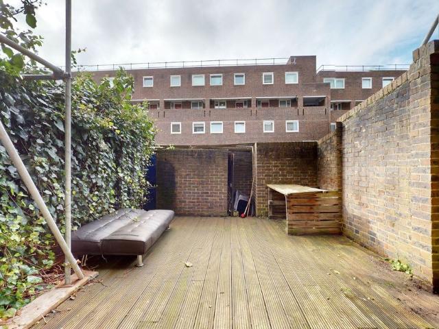 Apartment for rent in Kennington, Greater London