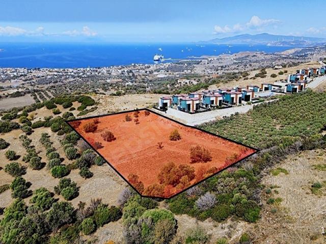 Foça, İzmir içerisinde satılık Arsa