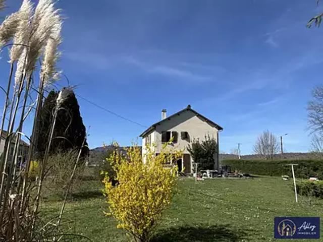 Maison vente à Mauriac, Vebret
