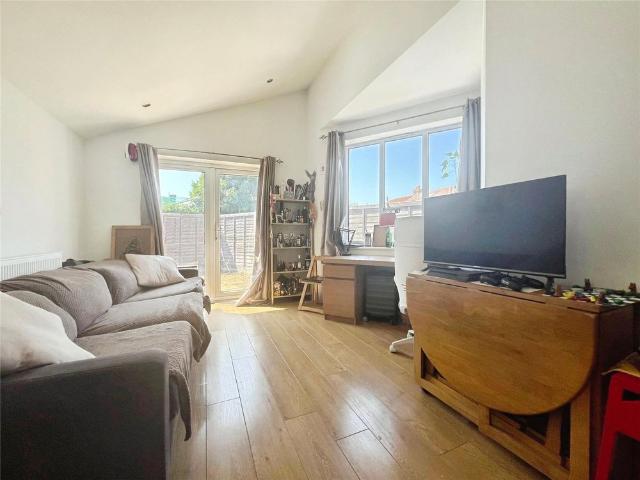 House for rent in Row Town, Surrey