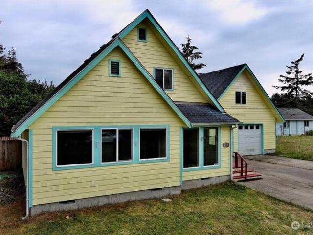 House for sale in Ocean Shores