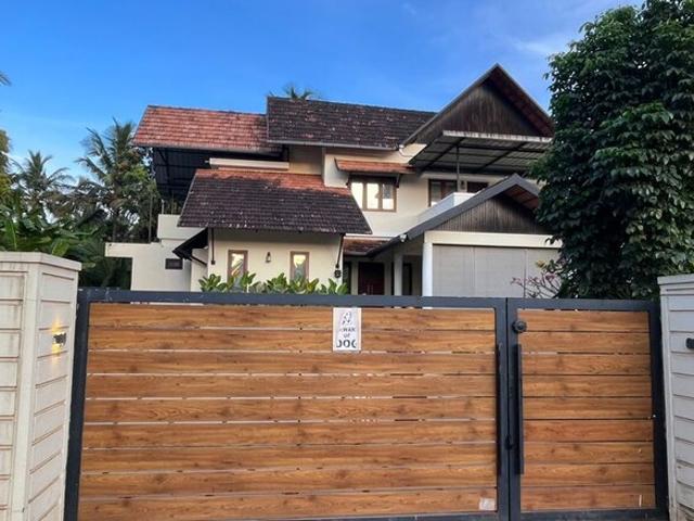 House for sale in Thrissur, Kerala