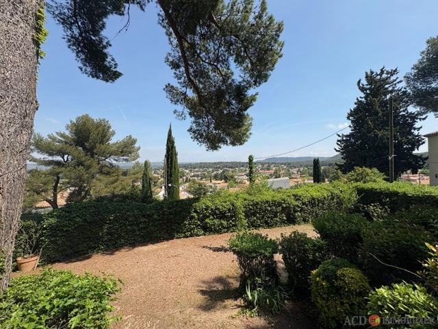 Terrain vente à Aix-en-Provence, Velaux