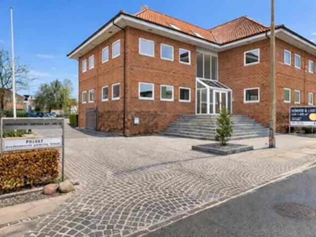 Ejendom til salg i Glostrup, Brøndby