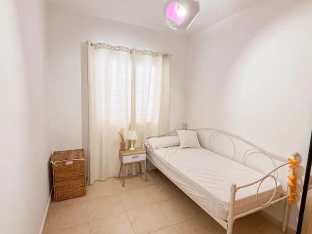 Apartamento en alquiler en Benajarafe, La Axarquía