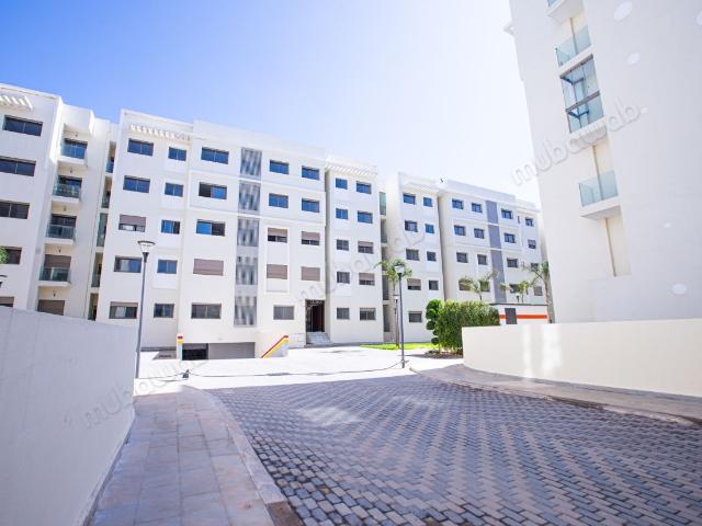 Local commercial vente à Bouskoura, Gharb-Chrarda-Beni Hssen