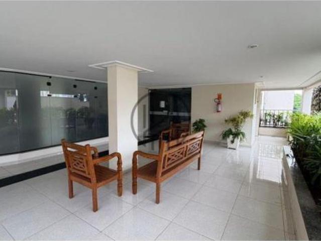 Apartamento venda em Região Geográfica Imediata de Londrina, Londrina