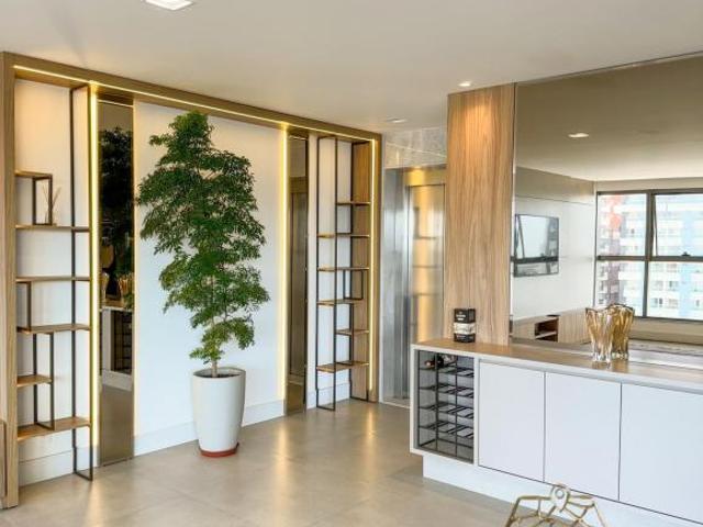 Apartamento venda em Região Geográfica Imediata de Maringá, Maringá