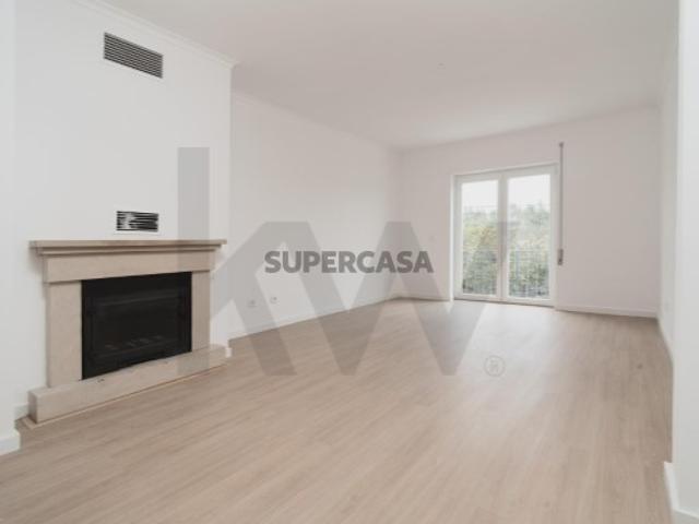 Casa venda em Marinha Grande, Leiria