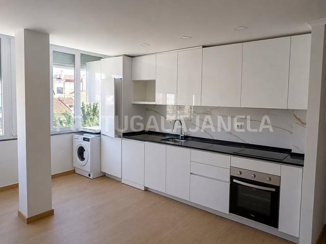 Apartamento venda em Amadora, Lisboa
