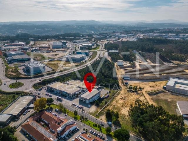 Armazém alugar em Leiria, Pinheiros