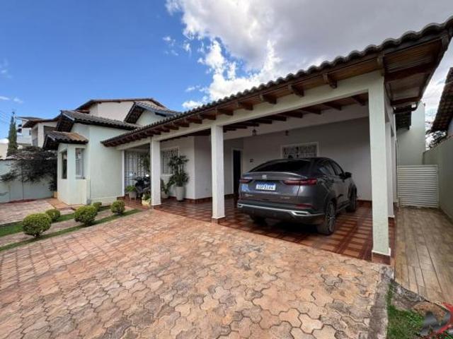 Casa venda em Região Geográfica Imediata de Águas Lindas de Goiás, Região Integrada de Desenvolvimento do Distrito Federal e Entorno