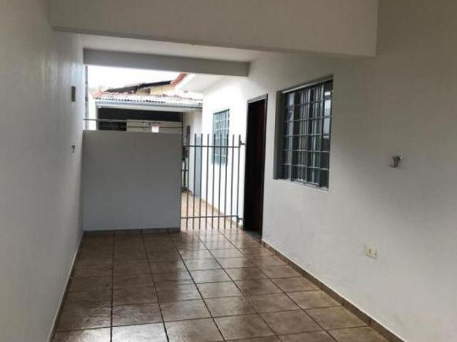 Casa venda em Região Geográfica Imediata de Maringá, Maringá