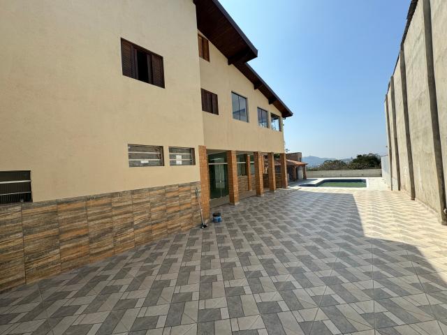 Casa venda em Santana de Parnaíba