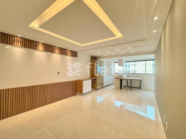 Apartamento venda em Região Geográfica Imediata do Distrito Federal, Região Integrada de Desenvolvimento do Distrito Federal e Entorno