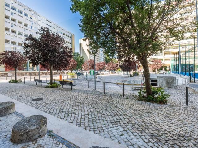 Escritório venda em Bairro de São Miguel, Lisboa