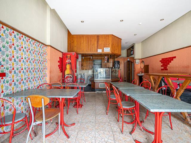 Loja venda em Vale de Carenque, Sintra