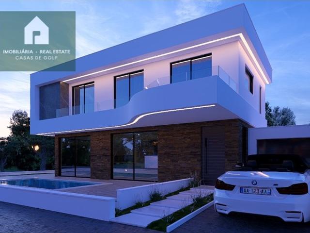 Casa venda em Funchalinho, Almada
