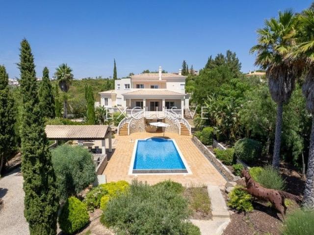 Vivenda venda em Carvoeiro, Faro