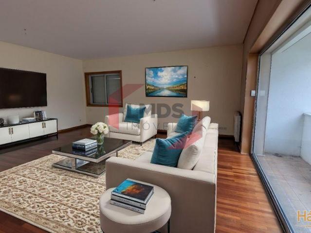 Apartamento venda em Porto