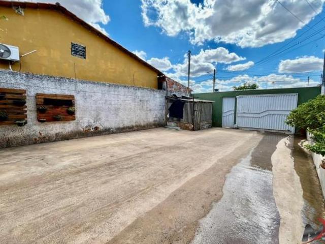 Casa venda em Região Geográfica Imediata de Águas Lindas de Goiás, Região Integrada de Desenvolvimento do Distrito Federal e Entorno