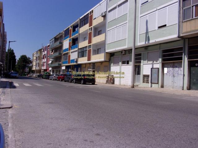 Garagem venda em Bairro 25 de Abril, Barreiro