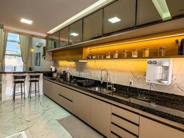 Casa venda em Região Geográfica Imediata de Águas Lindas de Goiás, Região Integrada de Desenvolvimento do Distrito Federal e Entorno