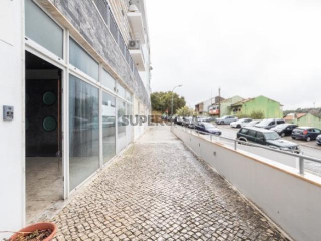 Armazém venda em Ribeira Acima, Oeiras