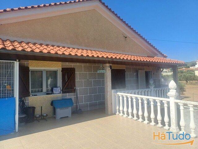 Casa venda em Vila Flor, Bragança